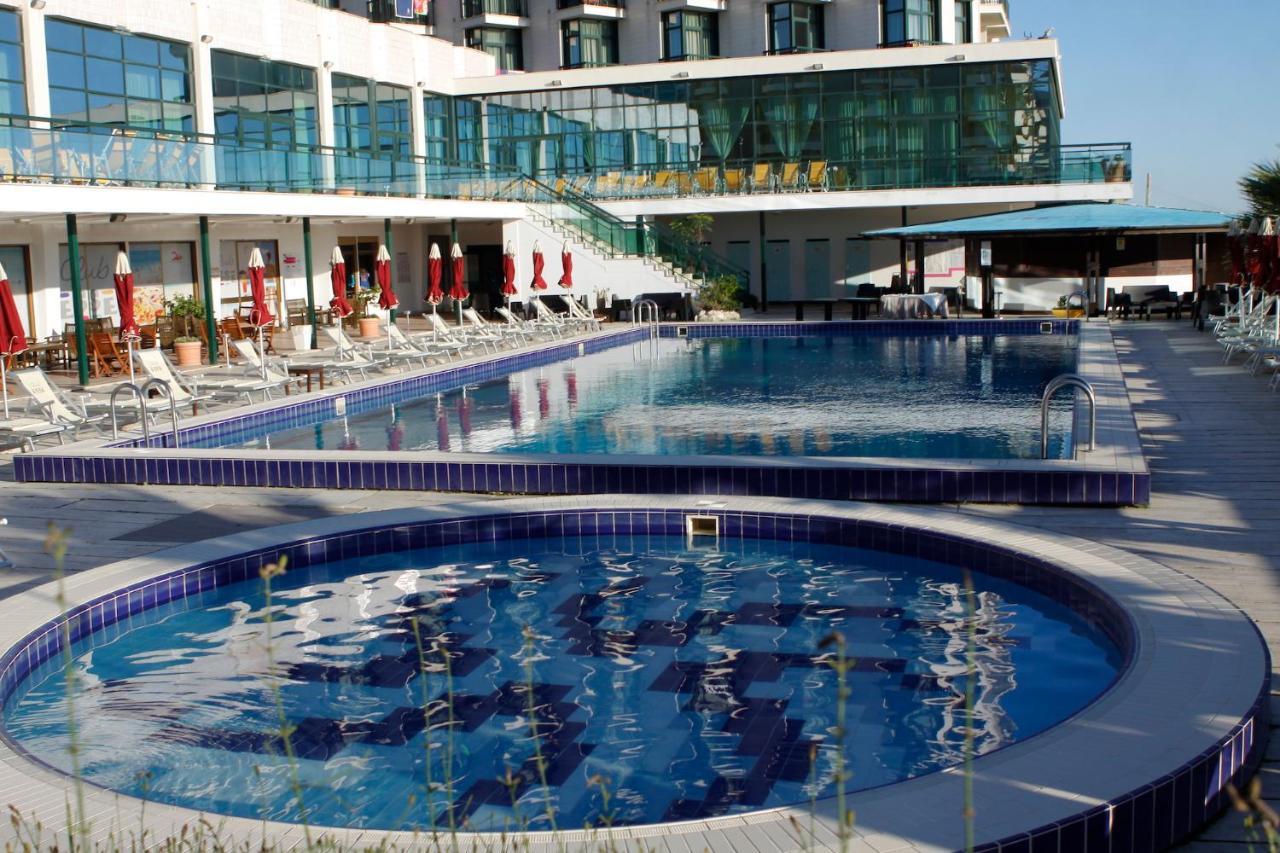 Club Esse Mediterraneo Монтесильвано Экстерьер фото
