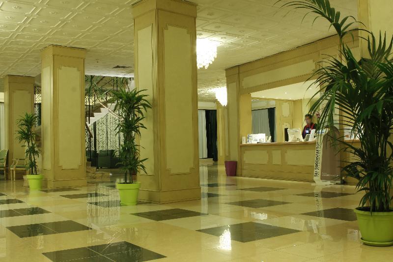Club Esse Mediterraneo Монтесильвано Экстерьер фото
